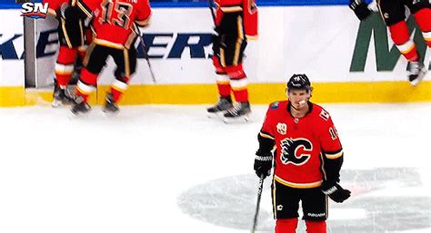 blake wheeler and matthew tkachuk fight | wpg v cgy | aug. 1, 2020 – @doubleminor on Tumblr