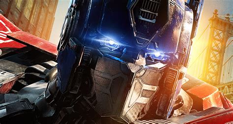 Watch Optimus Prime & Optimus Primal Rise at SXSW Ahead of ...