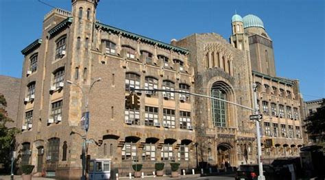 Yeshiva University's Fiscal Crisis Deepens With No End in Sight – The Forward