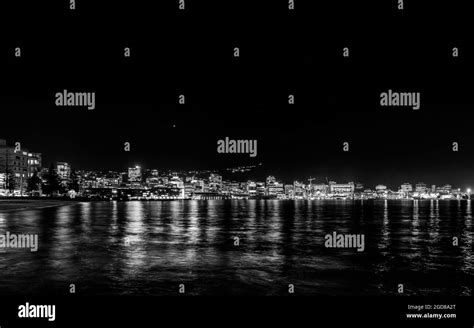 Wellington Harbour at night - black and white Stock Photo - Alamy