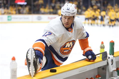 Islanders Sign Matt Martin to Shocking Extension! - NHL Trade Rumors ...