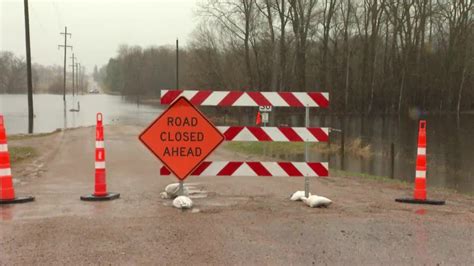 Water levels from Crow River on the rise in Delano - KSTP.com 5 Eyewitness News