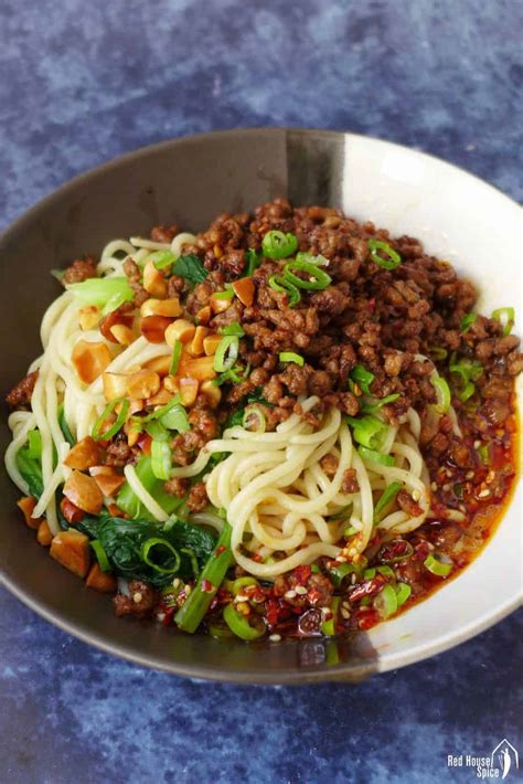 Dan Dan Noodles (Spicy Sichuan Noodles, 担担面) - Red House Spice