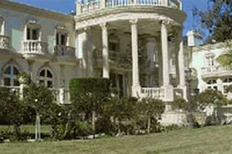 Would Zimbabwe president Robert Mugabe live in a house like this ...