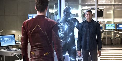 The Flash Episode 2.18 Recap - That Shelf