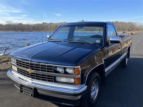 5,600-Mile 1989 Chevrolet C1500 Silverado 5.7L 5-Speed for sale on BaT Auctions - closed on ...