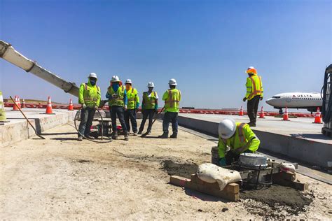 Denver International Airport Runway 17R-35L Pavement Rehabilitation ...