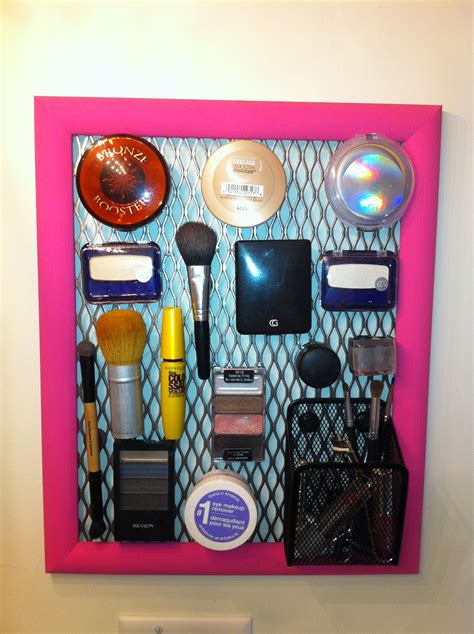 Someone's take on magnetic makeup board!