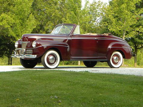 1941 Ford Super Deluxe | Volo Museum