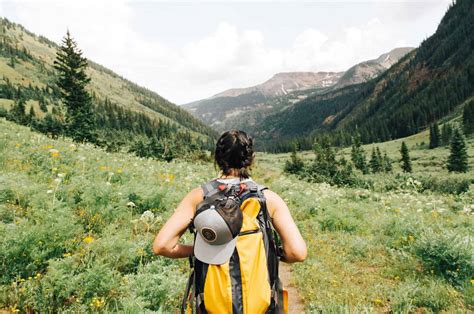 15 Ultimate Solo Hiking Tips For Women - Traveling Ness