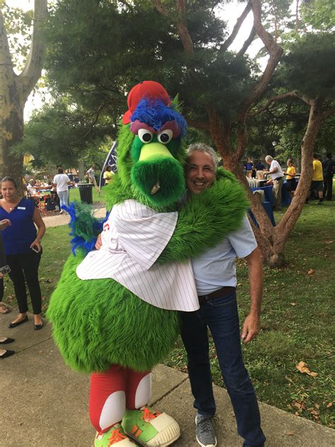 My dad just met the Philly Phanatic. He’s a little excited : r/pics