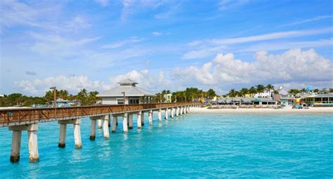 Attractions - Fort Myers Beach Pier - Lighthouse Island Resort