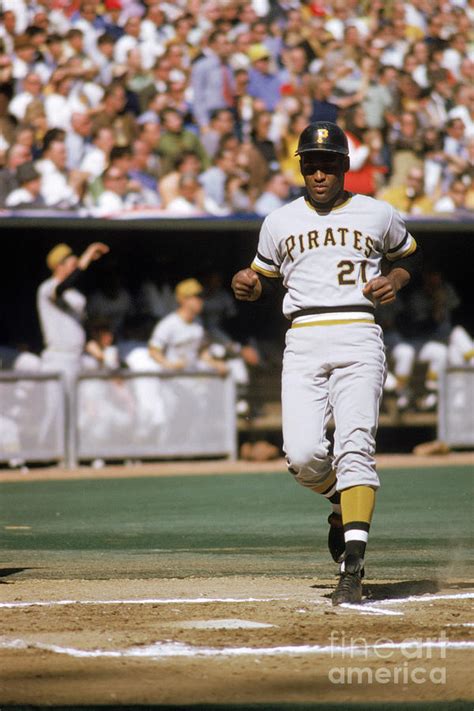 Roberto Clemente by Mlb Photos