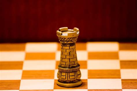 How Does The Castle Move In Chess? – Maroon Chess