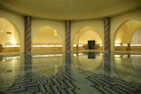 Hassan II Mosque - Water Basin | Casablanca | Pictures | Morocco in Global-Geography