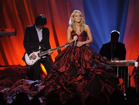 Babanina's blog: carrie underwood wedding dress