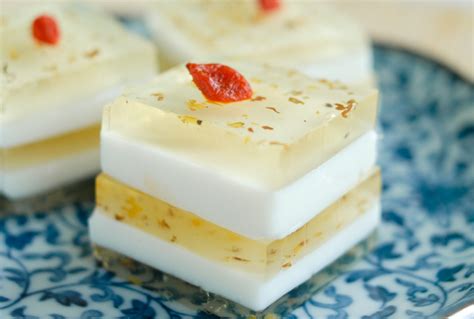 Coconut & Osmanthus Jelly 椰汁桂花糕 | Recipe | Chinese dessert, Asian ...