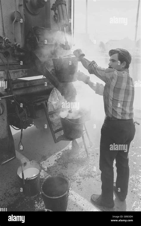 Tar Road Construction 1972 Bw Stock Photo - Alamy