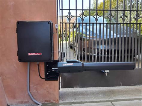 Best Automatic Gate Opener For Residential Use: 5 Things to Consider