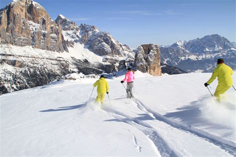 Cortina Italy Skiing | TheLuxuryVacationGuide