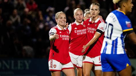 Arsenal (W) 4-0 Brighton (W): Mead nets brace as Eidevall's side dominate in WSL opener