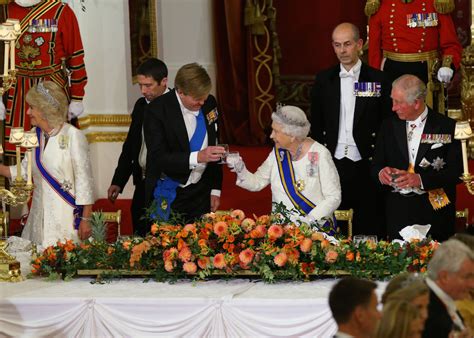 Diamonds, Brexit and poached sole - a right royal banquet in London - DutchNews.nl