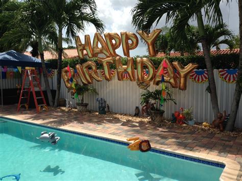 Pin by Lizbeth Burrell on BEST POOL PARTY DECORATIONS | Pool party adults, Party swimming pool ...