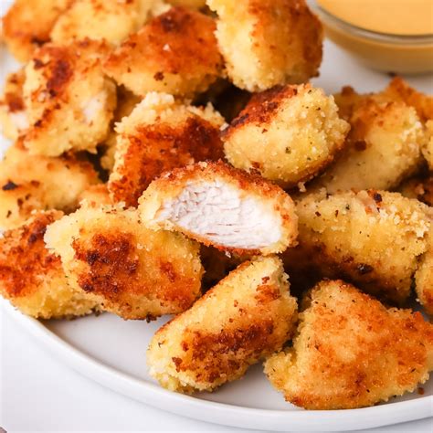 Homemade Chicken Nuggets with Panko {ALWAYS Crispy!} | 30 Minutes