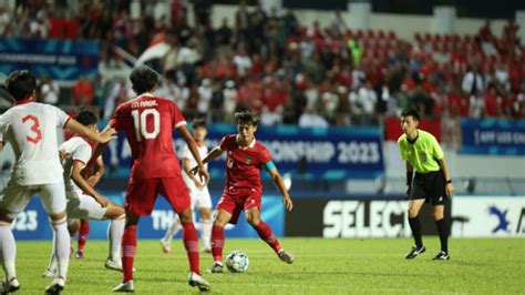 Timnas Runner-up AFF U-23, Erick Thohir: Saya Bangga dengan Perjuangan Keras Pemain