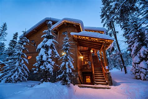 Baker Creek Mountain Resort - Banff & Lake Louise Cabin Getaway