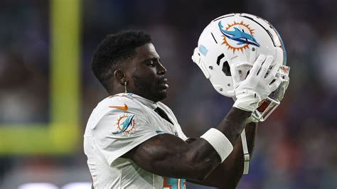 Dolphins vs. Chiefs odds: Wild Card player prop bets to consider for Miami