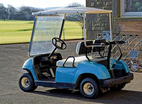 How to buy the Best Gas Golf Carts: Buying guide of 2024 - Golf Review ...