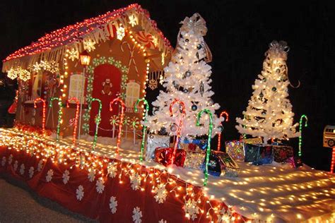 Lighted Christmas Parade 12-6-14 at 7pm