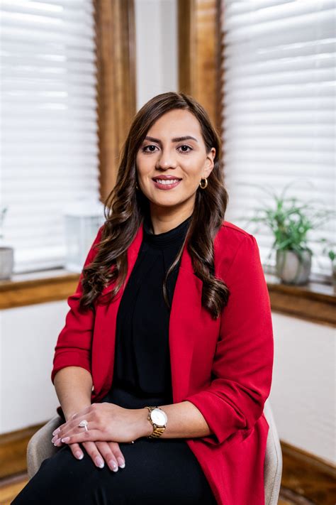 Vianey Cabrales - 2023 Littler Scholarship Recipient - Hispanic Lawyers ...