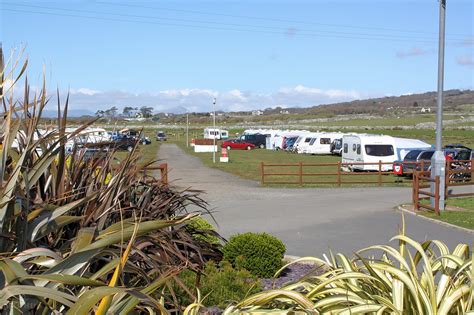 Sunnysands Caravan Park, Barmouth, Gwynedd | Pitchup.com