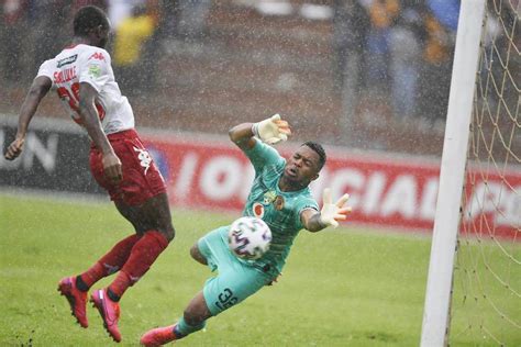 Peter Shalulile targets 17 goals to win Absa Premiership Golden Boot ...