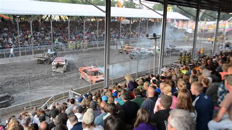 Delaware County Fair - Demolition Derby Part I (2013) - YouTube