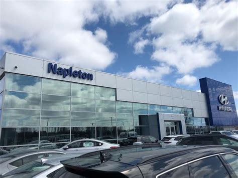 Napleton Hyundai car dealership in HAZELWOOD, MO 63042-1725 | Kelley Blue Book