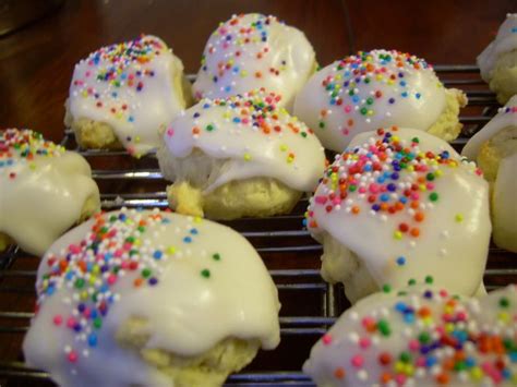 Ginette's | Italian cookies, Italian lemon cookies, Lemon christmas cookie recipe