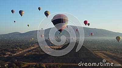 Sunrise on Hot Air Balloon Over the Teotihuacan Pyramids Stock Footage - Video of outdoor, green ...