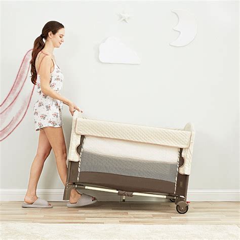 Multifunctional Convertible Crib Rocking Foldable Bassinet