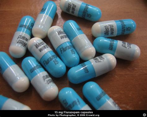 Erowid Pharms Vaults : Images : flurazepam capsule