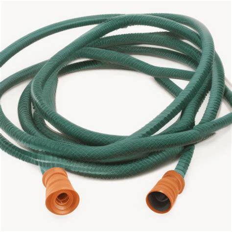 Expandable Garden Hose vs Regular Hose: Which Is Best? - Flashy House