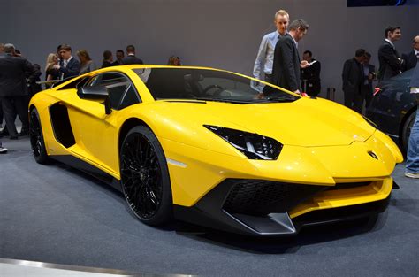 Lamborghini Aventador SV Gets Tougher, Tighter and Lighter » AutoGuide ...