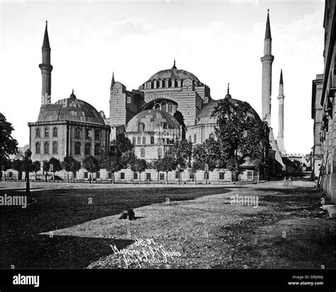 Minaret of hagia sophia Black and White Stock Photos & Images - Alamy