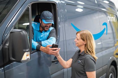 Amazon LCV fleet reaches 30,000 units as e-commerce booms | Fleet Europe