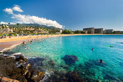 10 fun water activities to do at Kaanapali Beach, Maui - Hawaii Magazine