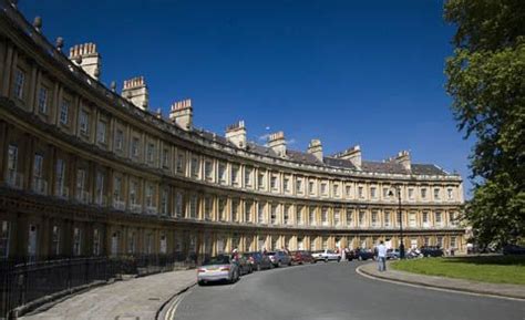 The Royal Crescent - Classic georgian architecture | The circus bath, Georgian architecture ...