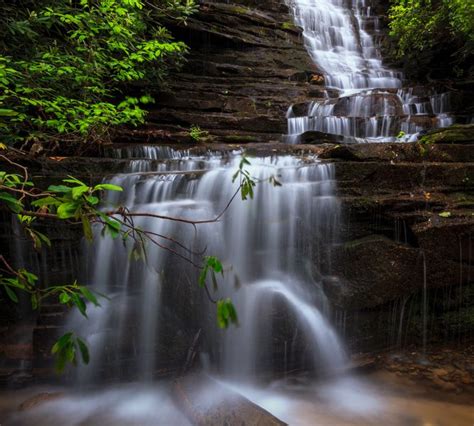 15 Best North Georgia Waterfalls You Shouldn't Miss - Southern Trippers