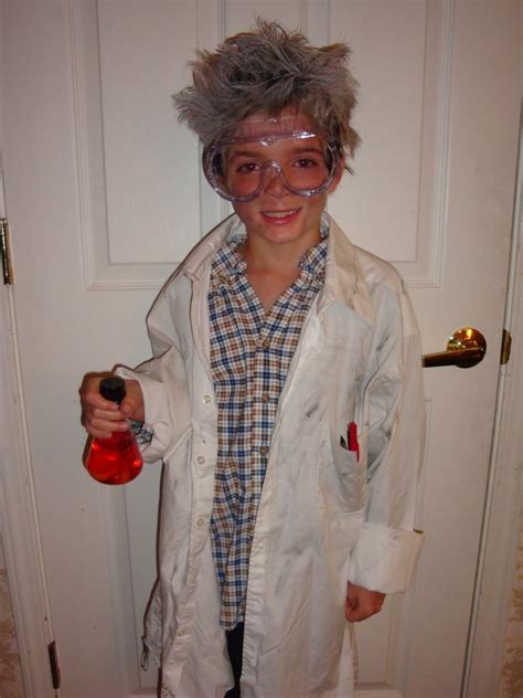 Costume Crafty: How to make a mad scientist Halloween costume